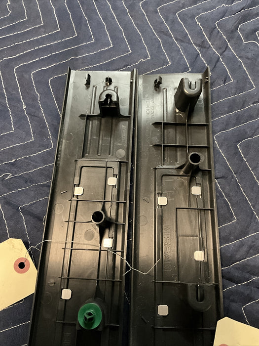 2016 NISSAN TITAN XD KICK PLATE SET LEFT RIGHT