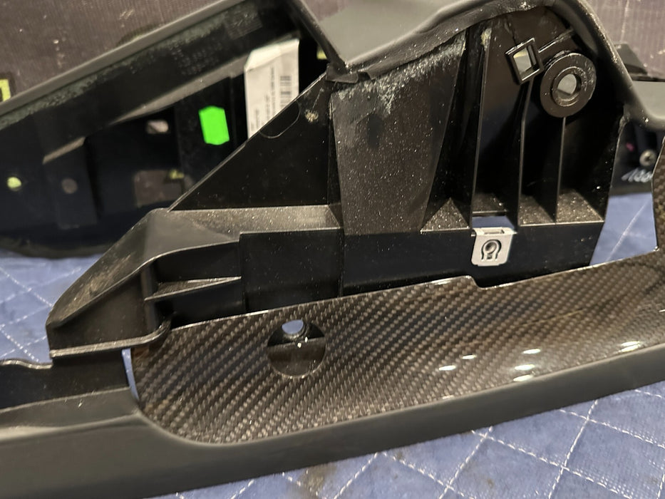 2014 AUDI R8 FRONT CENTER CONSOLE BASE OEM W/ CARBON FIBER TRIMS 423 863 241 D