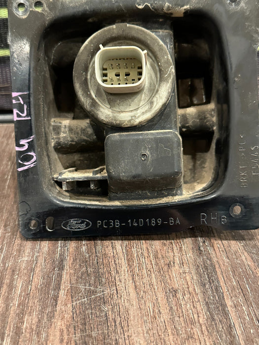 2023-24 FORD F350 PASSENGER RIGHT HALOGEN TAIL LIGHT BLIND SPOT RADAR MODULE OEM