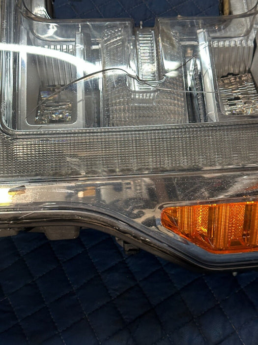 2017-2019 FORD F250 F350 F450 DRIVER LEFT LED HEADLIGHT OEM ~DAMAGE~