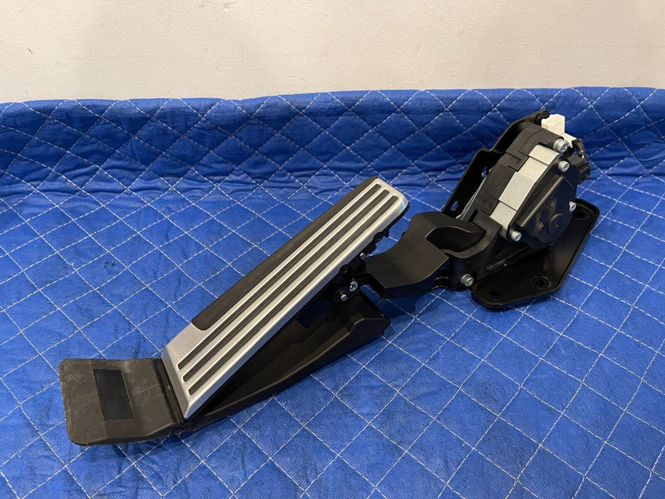 2017 INFINITI Q50 RED SPORT ACCELERATOR PEDAL/ GAS PEDAL OEM