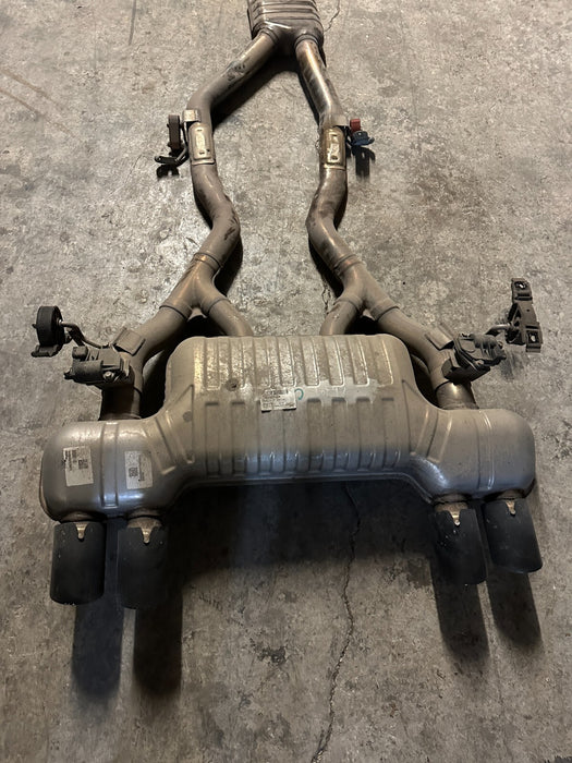2020 BMW M4 F82 EXHAUST MUFFLER & CENTER PIPE