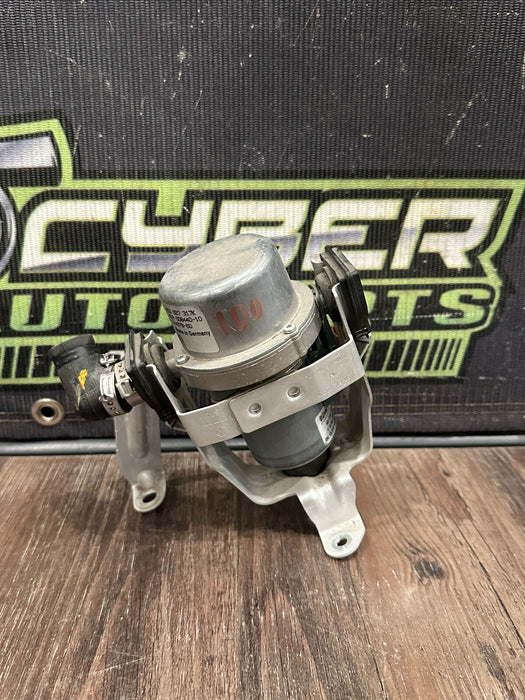 2017-18 AUDI R8 BRAKE BOOSTER VACUUM PUMP ASSEMBLY OEM 8E0 927 317K