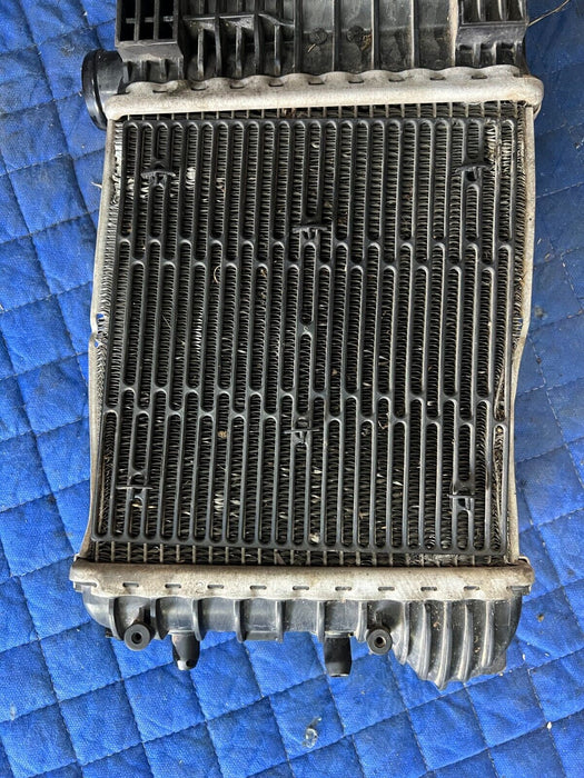 2012 AUDI R8 FRONT CENTER RADIATOR 420121254B ~MINOR COSMETIC DAMAGE~