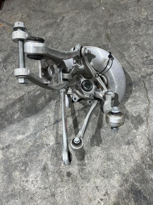2024 BMW M3 M4 G80 G82 REAR LEFT SPINDLE KNUCKLE HUB ASSEMBLY OEM 8K MILES