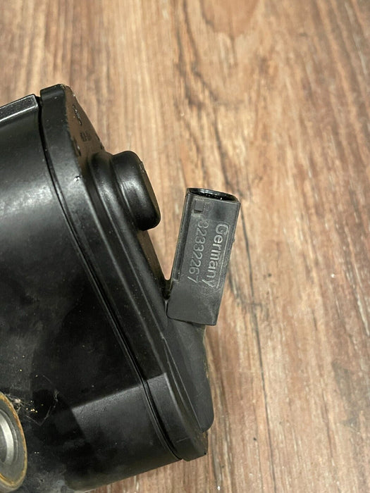 2017 AUDI R8 PLUS REAR LEFT EMERGENCY BRAKE CALIPER W MOTOR & BRAKE PADS OEM 31K