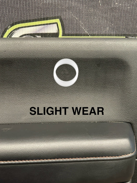 2017-2019 FORD 350 F450 PLATINUM FRONT PASSENGER RIGHT DOOR PANEL OEM *WEAR 5-9*