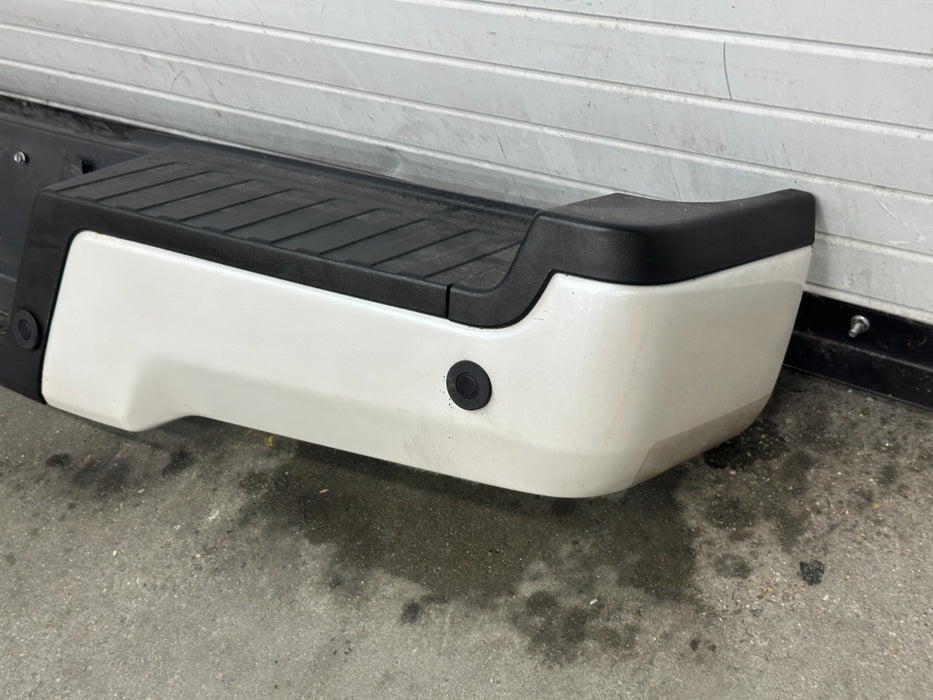 2017-2019 FORD F450 REAR BUMPER OEM TRI COAT WHITE (UG) *WEAR/RUST*
