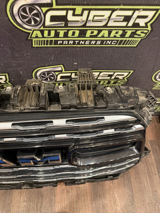 2022 DODGE RAM 2500 CHROME GRILLE WITH CAMERA OEM *MINOR WEAR 12-15*