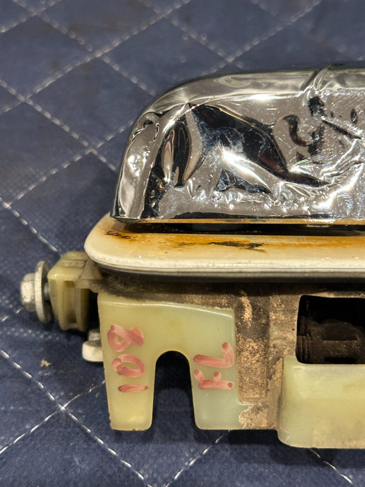 2017-2019 FORD F250 F350 FRONT LEFT DOOR HANDLE TRI COAT (UG) OEM *BURN DAMAGE*