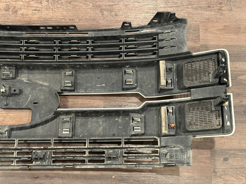 2017-2019 FORD F250 F350 F450 LIMITED GRILLE OEM