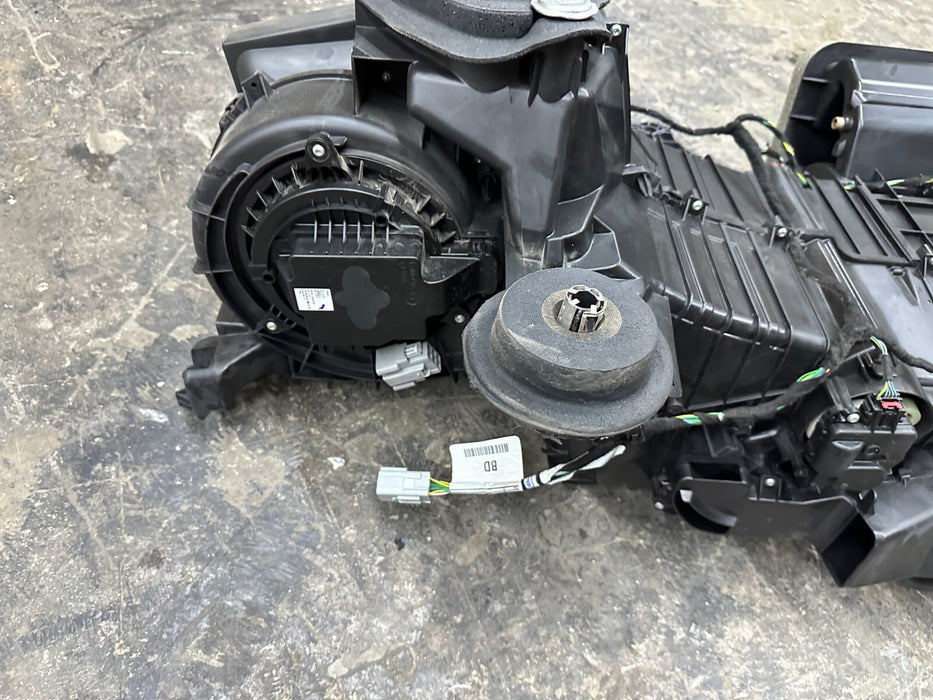 2023 2024 FORD F350 F250 DIESEL 6.7L HEATER CORE BOX HVAC OEM PC3H-19B555-SG