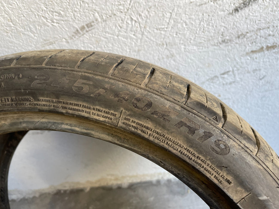 FORTUNE VIENTO FSR702 245/40ZR19 (1)