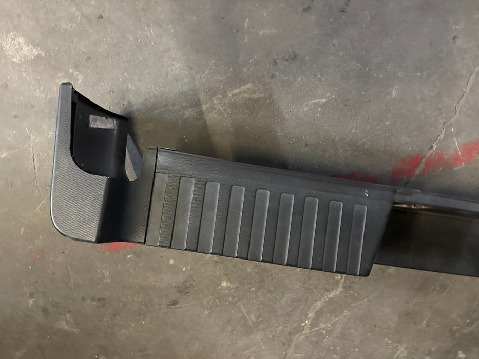 2017-2019 FORD F250 REAR BUMPER ASSEMBLY OEM (READ/SLIGHT SCUFFS SCRATCHES)