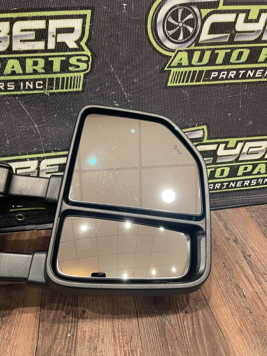 2017-2019 FORD F250 F350 FRONT RIGHT DOOR TOW MIRROR W WHITE CAP OEM (UG)