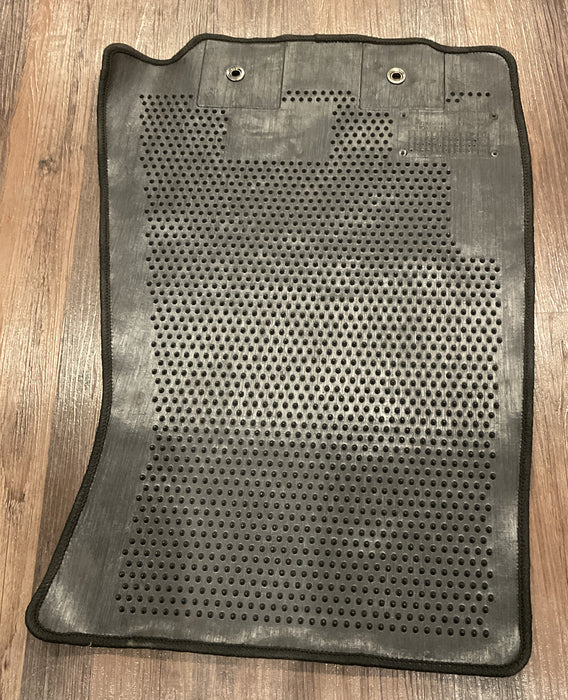 2015 NISSAN 370Z PASSENGER SIDE FLOOR MAT CARPET OEM 2009-2020