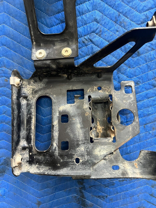 2016 NISSAN TITAN XD INNER FRONT RIGHT PASSENGER BUMPER BRACKET W/ FOGLIGHT OEM