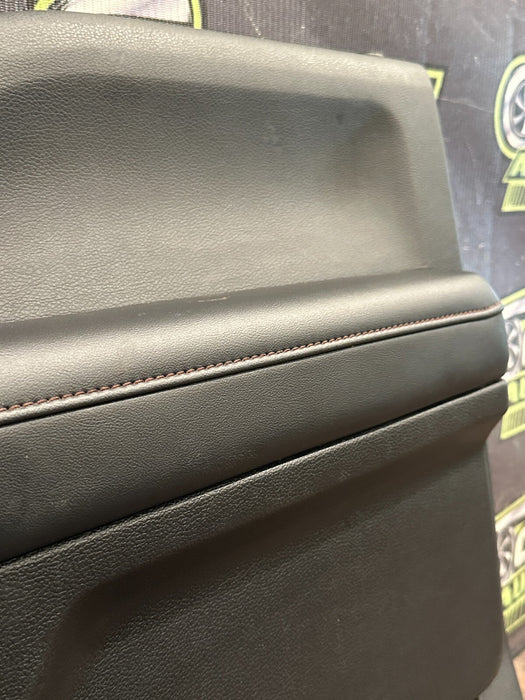 2017-2019 FORD 350 F450 PLATINUM FRONT PASSENGER RIGHT DOOR PANEL OEM *WEAR 5-9*