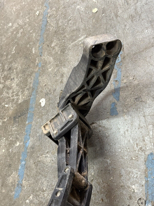 2016 2018 2019 NISSAN TITAN XD PRO-4X REAR BUMPER STEP ASSIST 999T7 W4820