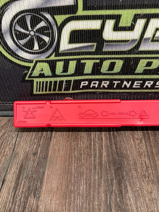 2021 AUDI R8 EMERGENCY WARNING TRIANGLE W CASE OEM 8K0 860 251 B