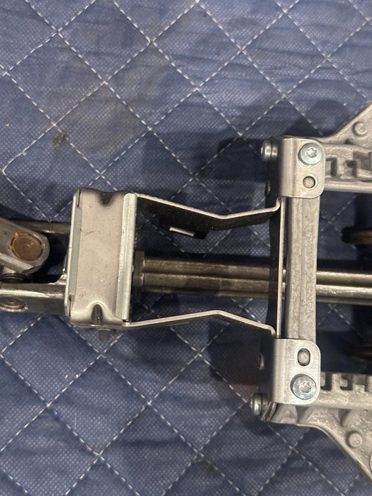 2014 AUDI R8 POWER STEERING COLUMN TRIM LEVER SHAFT 423419501C 423 419 501 C