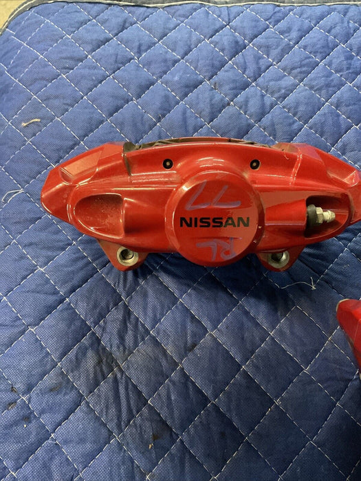 2018 NISSAN 370Z NISMO AKEBONO REAR RIGHT AND LEFT CALIPER 2009-2020 OEM GENUINE