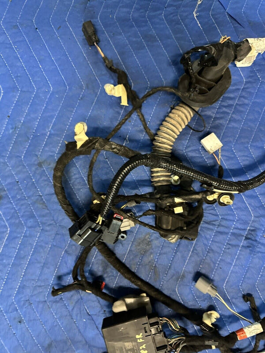 2017-2018 FORD F250 F350 LARIAT FRONT PASSENGER RIGHT DOOR HARNESS W/ MODULE OEM