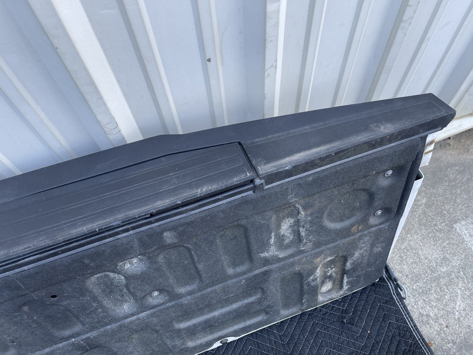 2017 2018 2019 FORD F250 F350 F450 PLATINUM TAILGATE W/ STEP METALLIC WHITE (UG)