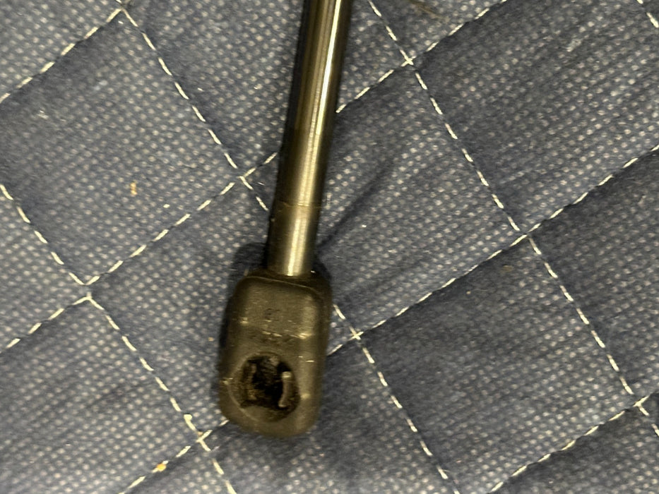 2014 AUDI R8 FRONT LEFT RIGHT HOOD LIFT SUPPORT STRUTS 420 823 359 OEM