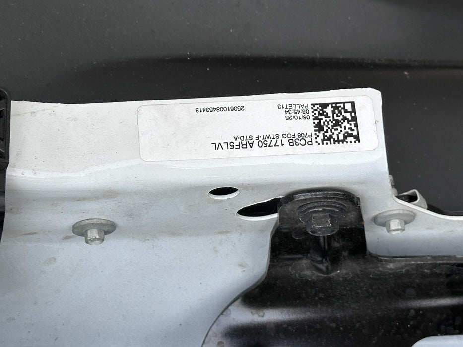 2023 2024 2025 FORD F250 F350 PLATINUM FRONT BUMPER ASSEMBLY STAR WHITE OEM