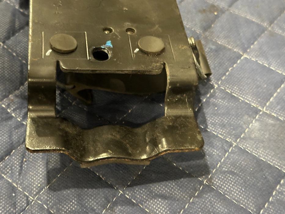 2018-2020 FORD F250 F350 SPARE TIRE JACK FLOOR RETAINER BRACKET HC3C 17B014 HA