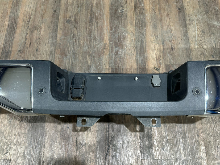 2023-2025 FORD F250 F350 F450 KING RANCH REAR CHROME BUMPER W SENSORS OEM *#9*