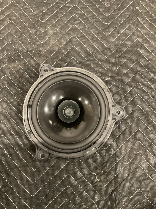 2016 NISSAN TITAN XD CREW REAR DOOR SPEAKER 28156-EZ00A RIGHT/LEFT OEM