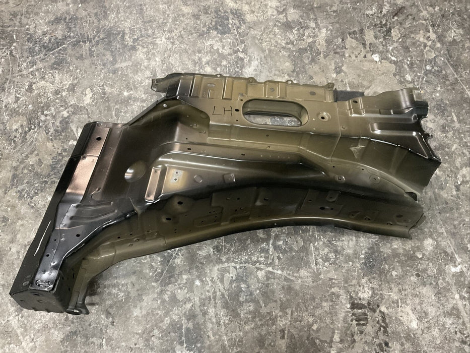 2016-2019 NISSAN TITAN XD FRONT LEFT DRIVER FRAME RAIL END APRON PILLAR CUT OEM