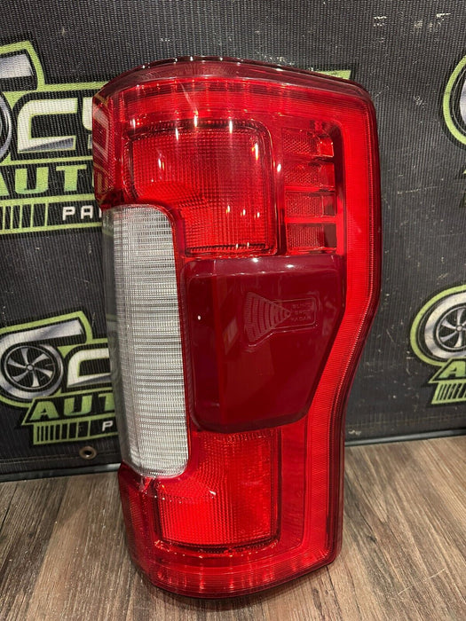 2017 2018 2019 FORD F250 F350 F450 PLATINUM LED TAIL LIGHTS LEFT RIGHT OEM