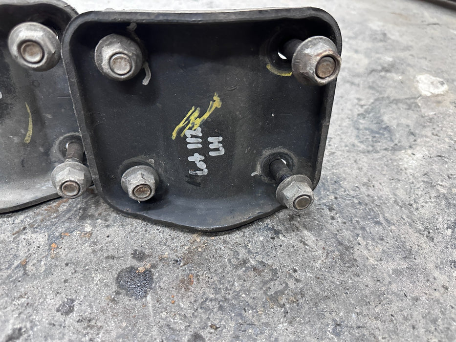2017 NISSAN TITAN XD LEFT RIGHT LEAF SPRING MOUNT BRACKETS OEM