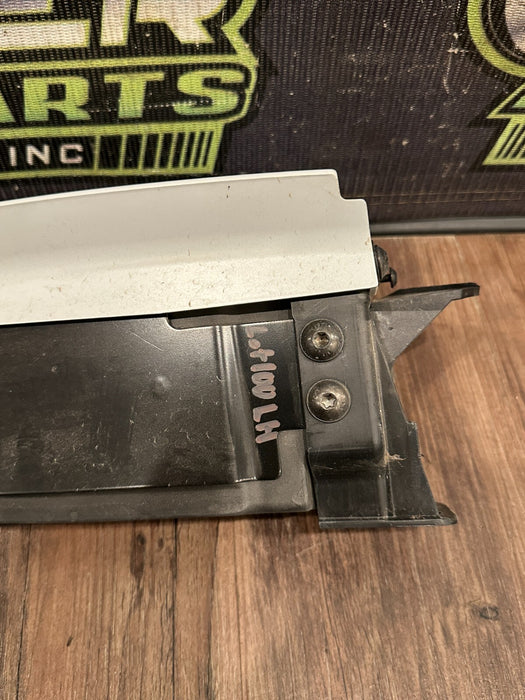 2017-18 AUDI R8 SPYDER WHITE DRIVER LEFT FENDER PANEL W FOAM ASSEMBLY OEM