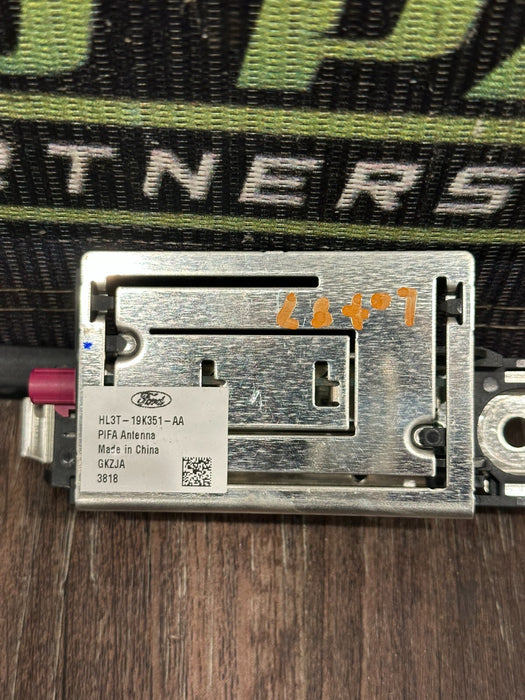 2019 FORD F250 F350 F450 PIFA ANTENNA OEM