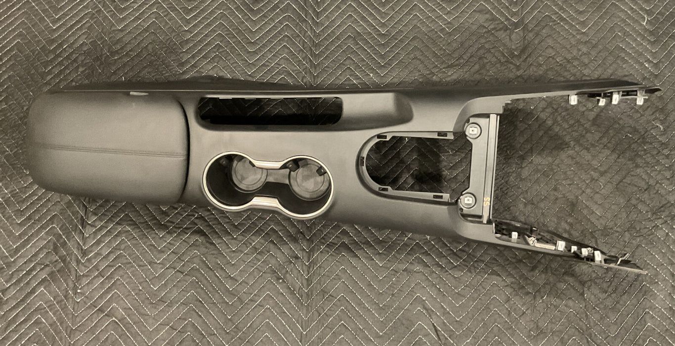 2016 FORD SHELBY GT350 CENTER CONSOLE ASSEMBLY OEM STORAGE ARM REST CUP HOLDER