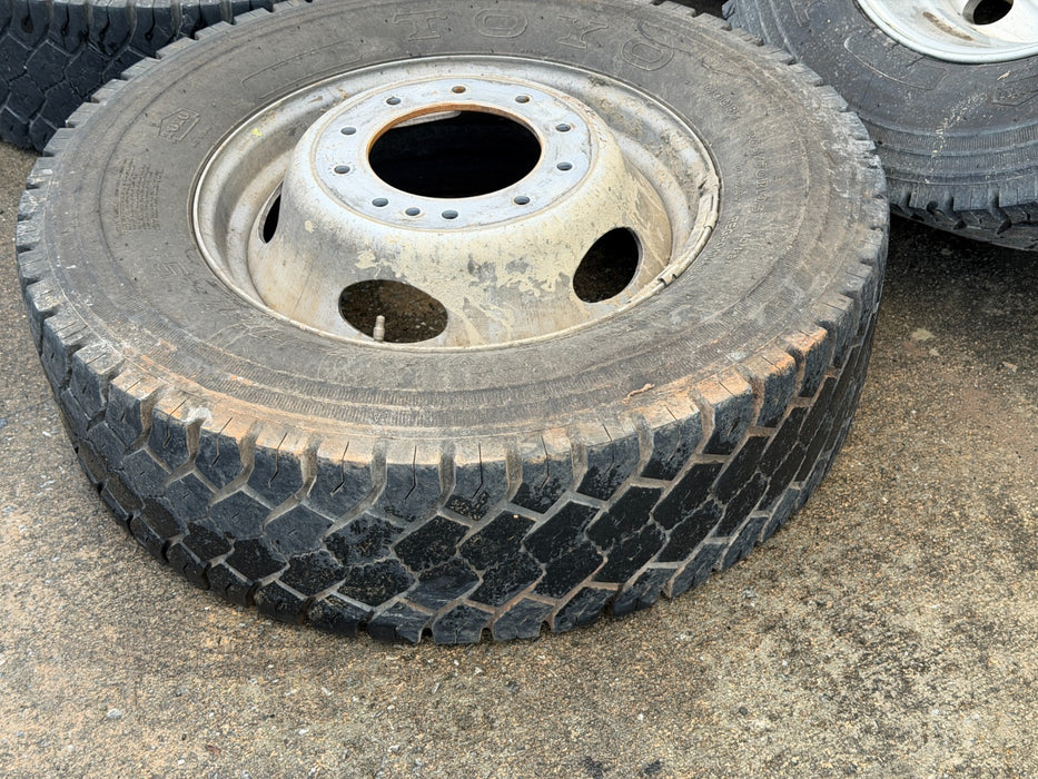 (4) FORD F450 REAR 10X225 2 STEEL 2 ALUMINUM WHEELS TOYO 265/70R19.5