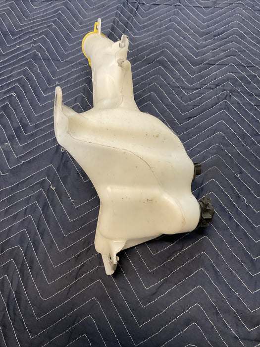 2018 CHALLENGER HELLCAT WINDSHIELD WIPER FLUID RESERVOIR OEM 2015-2021