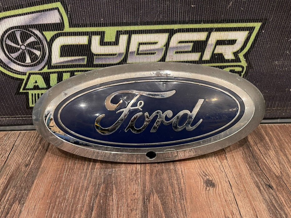 2017-2019 FORD F250 F350 F450 FRONT GRILLE EMBLEM OEM *READ*