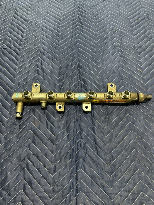 2015 DODGE RAM 2500 FUEL RAIL W SENSOR OEM 5295117