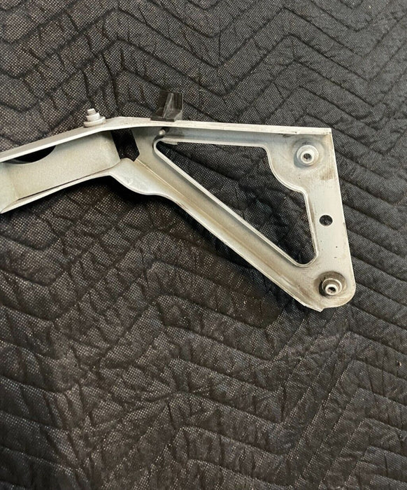 2017 AUDI R8 V10 BRACKET OEM 4S0 907 461 A