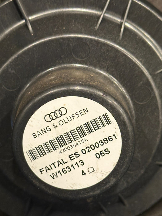 2014 AUDI R8 V10 B&O BANG & OLUFSEN LEFT DOOR SPEAKER OEM 420 035 415 A