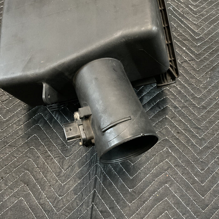 2010 NISSAN TITAN XD AIR CLEANER BOX W/O FILTER OEM Nissan ZE00B