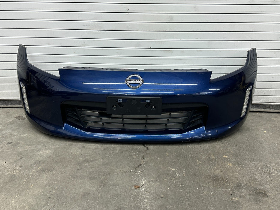 2013 NISSAN 370Z FRONT BUMPER {DRL'S NOT INCLUDED!!} OEM *PAINT FLAW #10*
