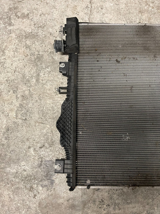 2017-2019 FORD F250 F350 6.7L DIESEL SUPERDUTY RADIATOR OEM *BENT*