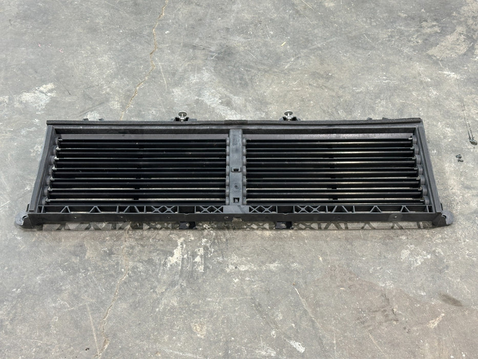 2021 RAM 2500 LARAMIE RADIATOR SHUTTER ASSEMBLY OEM *FOR PARTS USE ONLY*