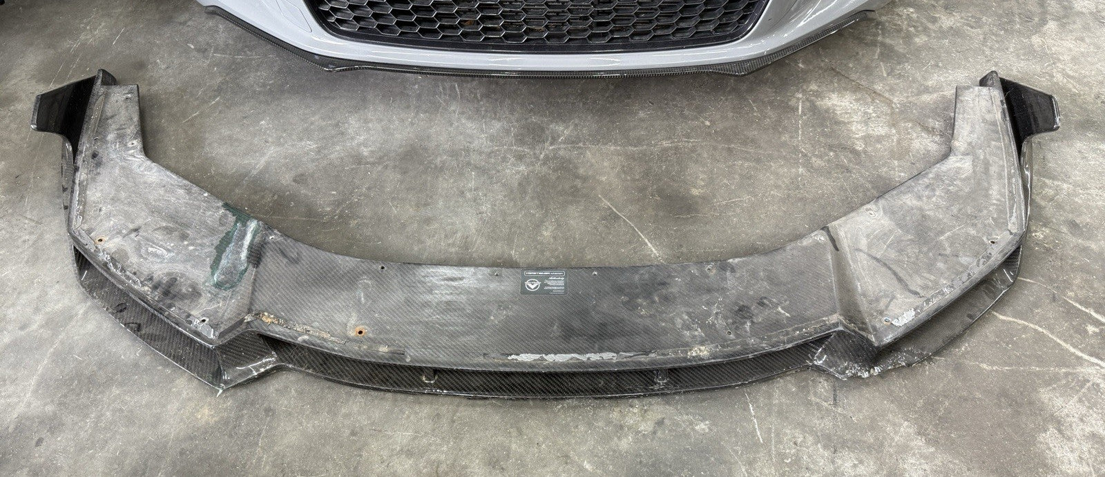 2015-2019 LAMBORGHINI HURACAN LP610 VORSTEINER Carbon FIBER LIP SPLITTER *DAMAGE